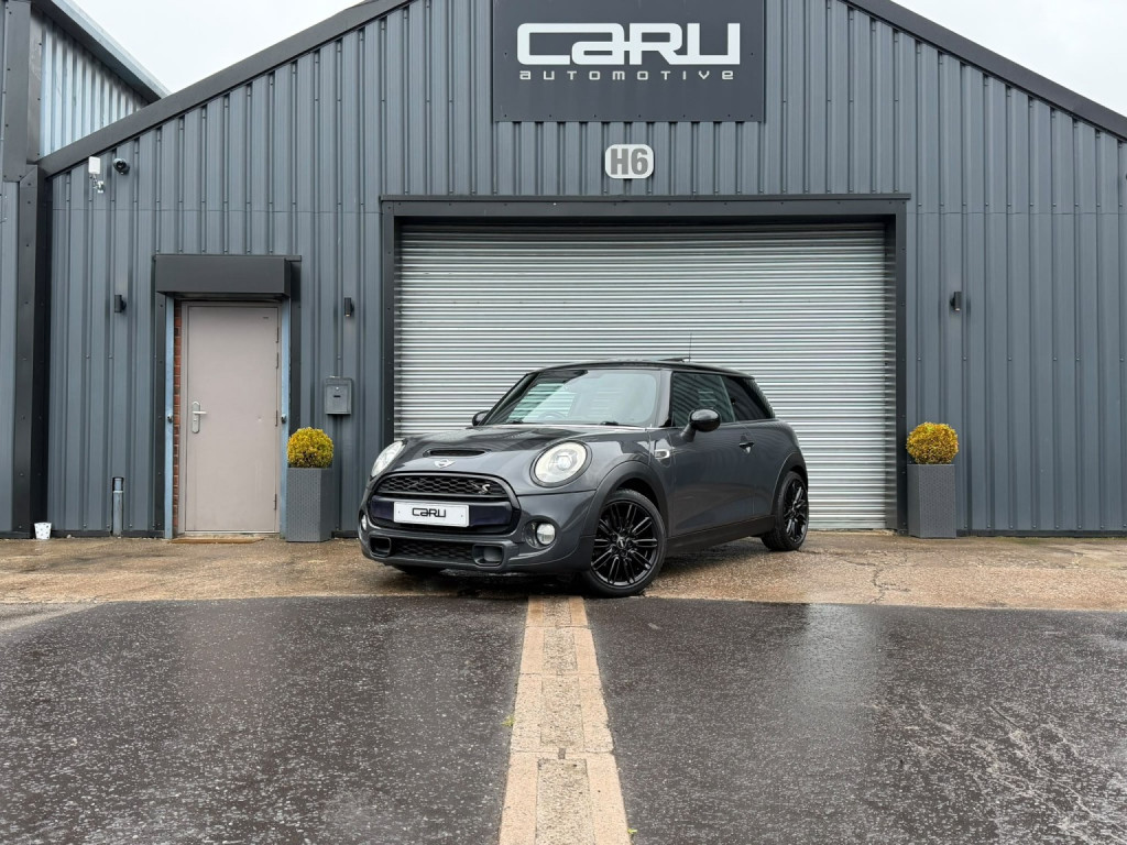 2014 MINI HATCH